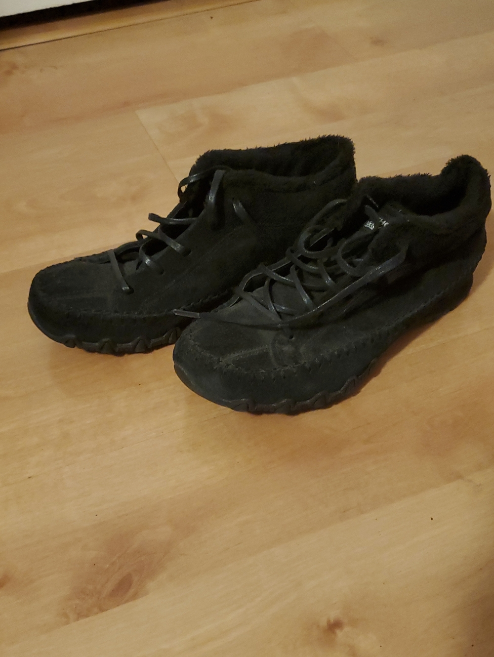 Womens Black Suede Casual Lace-Up Shoes